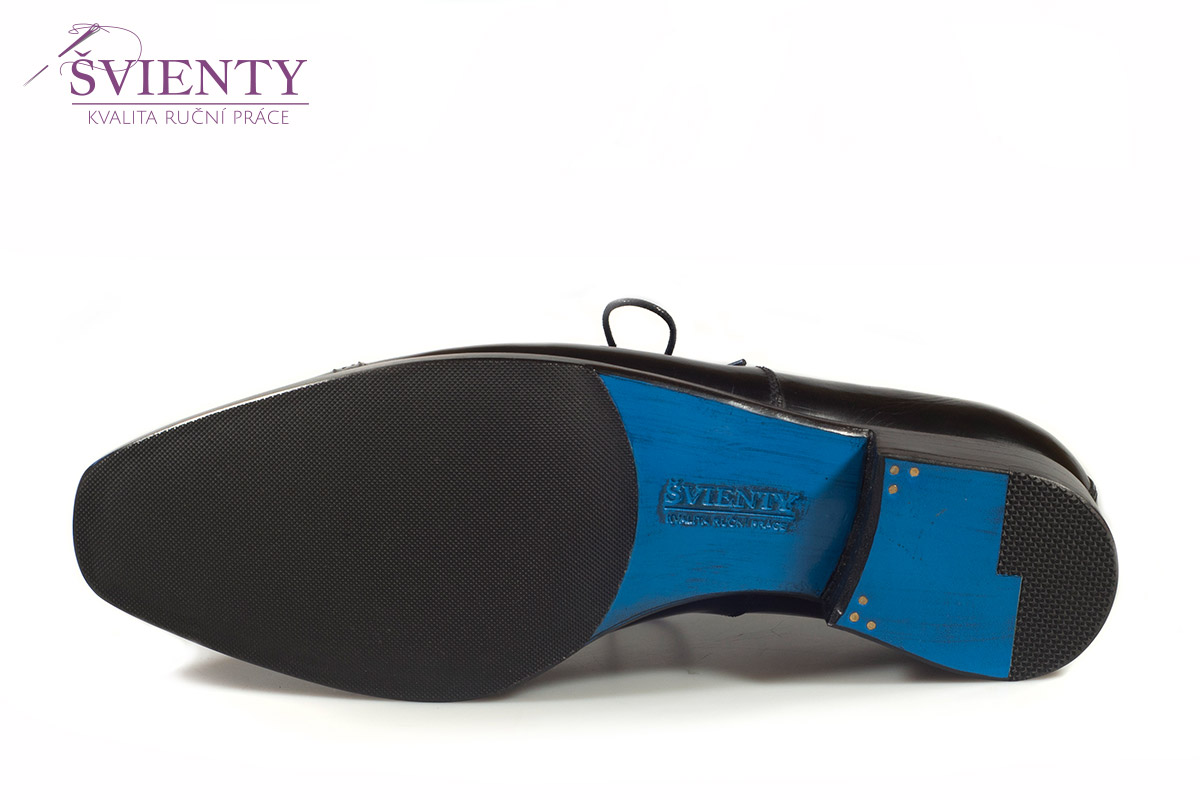 Kožená podešev s tenkou vrstvou protiskluzové gumy 