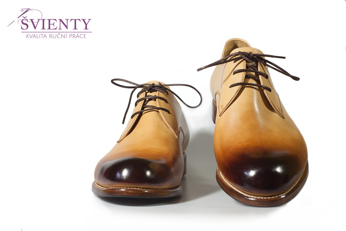 Ručně šité boty do rámu - Derby se zatmavenou špičkou