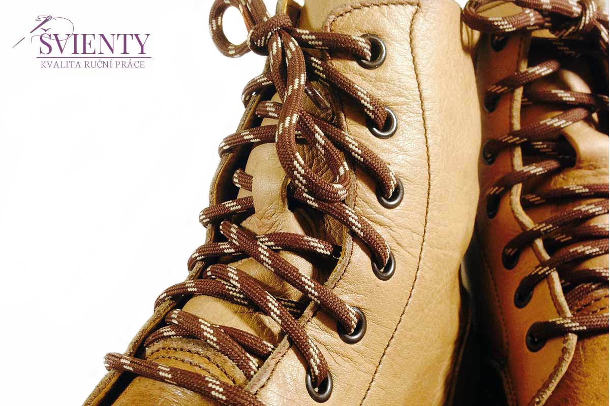 Namibia - bota do Africké savany.